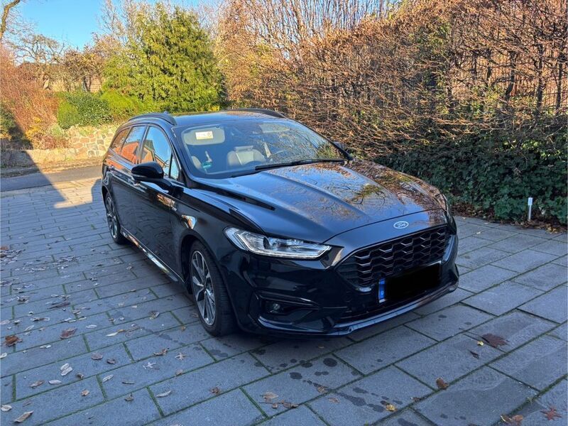Schwarz Gebraucht 2021 Ford Mondeo ST-Line Limousine | 19.199 € (Guter Preis) - Bild 1/4