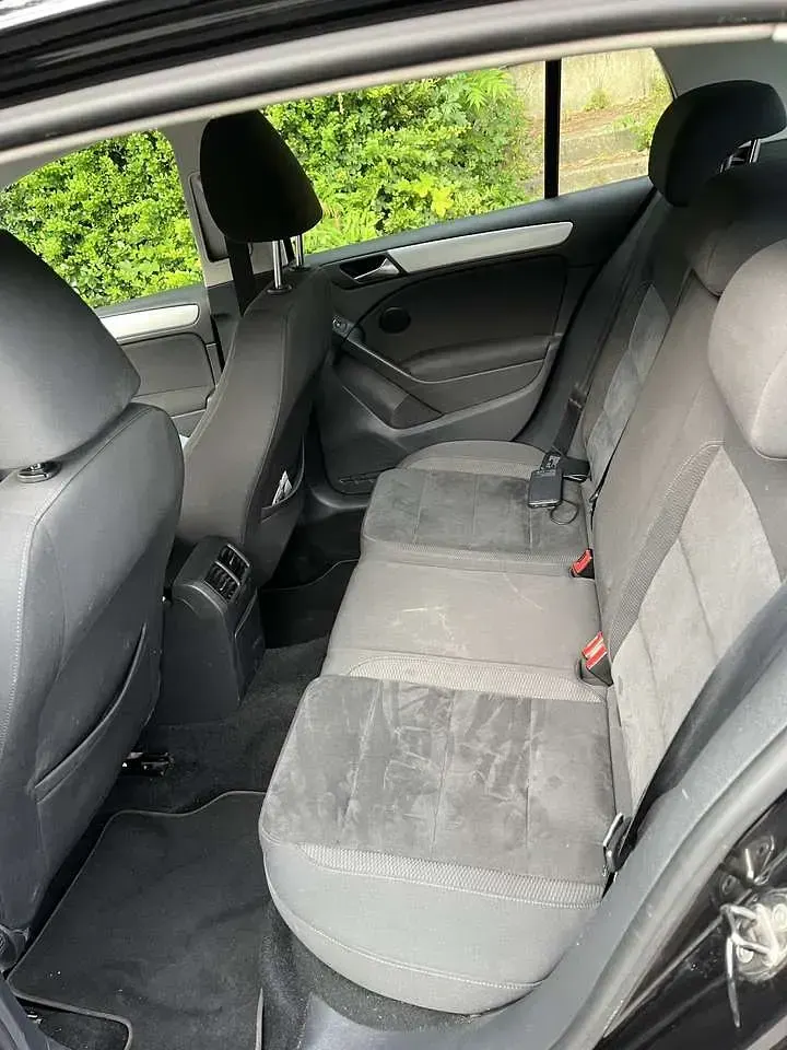 Gebraucht VW Golf VI Highline 105 PS (77 kW) 2011 Schwarz Kleinwagen