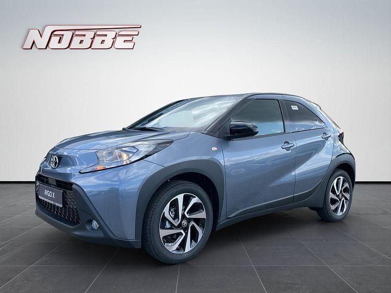 Grau Gebraucht 2025 Toyota Aygo Kleinwagen | 18.980 € (Fairer Preis) - Bild 1/4