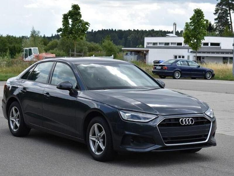 Manhattangrau metallic Gebraucht 2023 Audi A4 Sport Limousine | 27.490 € (Etwas zu teuer) - Bild 1/4
