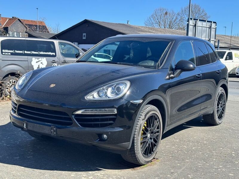 Schwarz Gebraucht 2012 Porsche Cayenne SUV | 17.900 € (Fairer Preis) - Bild 1/4