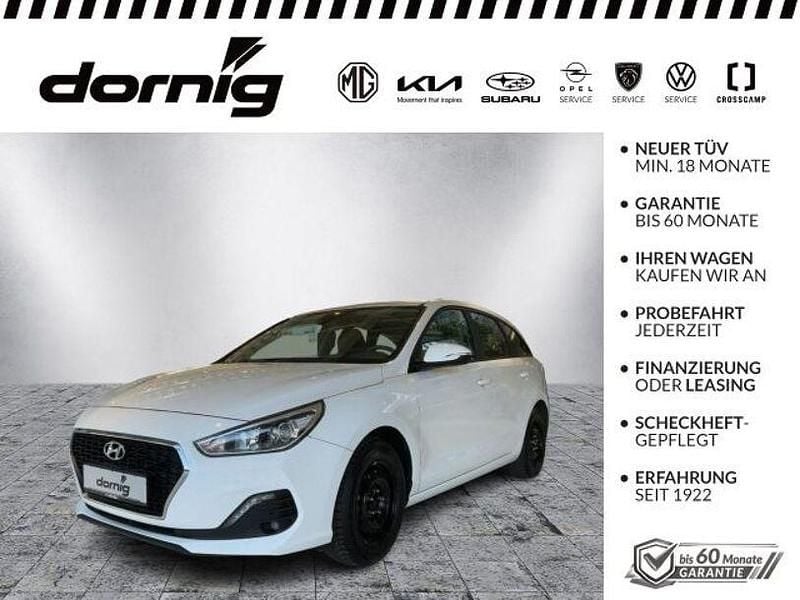 Gebraucht Hyundai i30 Select 140 PS (102 kW) 2019 Weiß Kombi