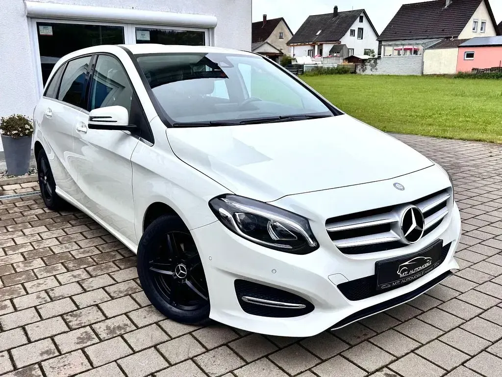 Gebraucht Mercedes B180 Style 109 PS (80 kW) 2017 Weiß Kleinwagen
