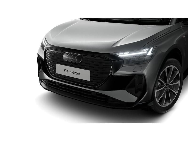 Taifungrau metallic Gebraucht 2025 Audi Q4 e-tron Ambiente SUV | 63.990 € - Bild 1/4