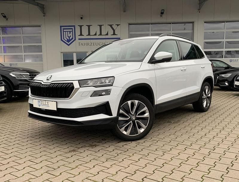 Gebraucht Skoda Karoq 150 PS (110 kW) 2022 Weiß SUV