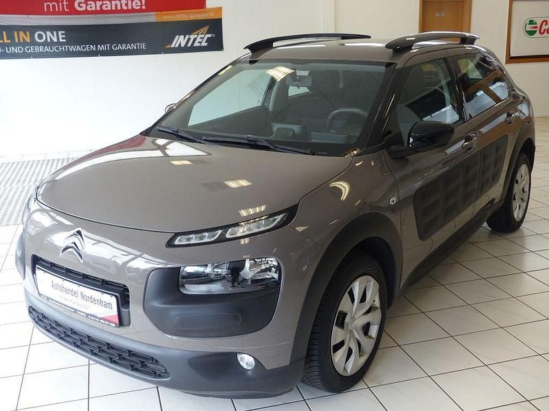 Gebraucht Citroën C4 Feel 82 PS (60 kW) 2017 Braun SUV