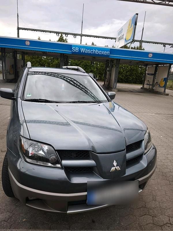 Second-hand Mitsubishi Outlander 2004 Albastru SUV