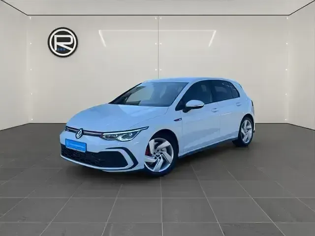 Gebraucht VW Golf VIII GTI 245 PS (180 kW) 2023 Weiß Limousine