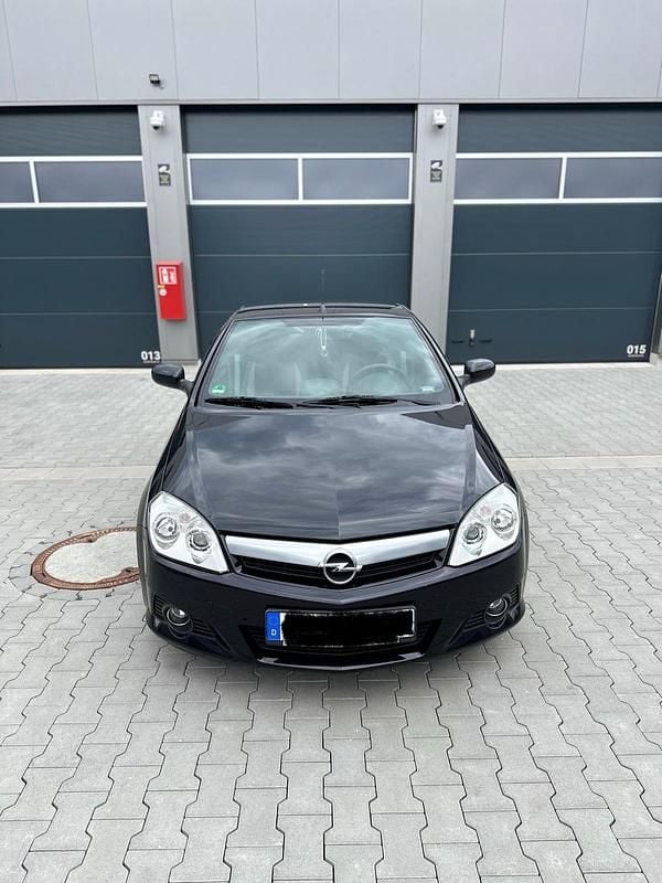 Schwarz Gebraucht 2008 Opel Tigra Cabrio | 2.999 € (Fairer Preis) - Bild 1/4