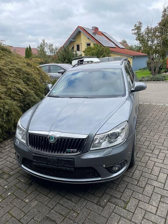 Silber Gebraucht 2012 Skoda Octavia RS Kombi | 7.500 € (Superpreis) - Bild 1/4