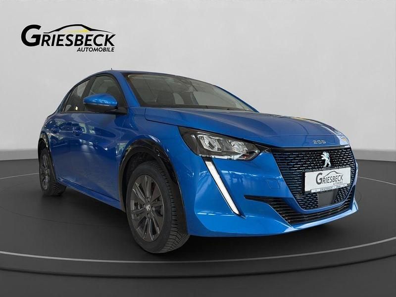 Gebraucht Peugeot 208 Active 100 kW (136 PS) 2021 Blau/typ aussenverkleidung met Kleinwagen