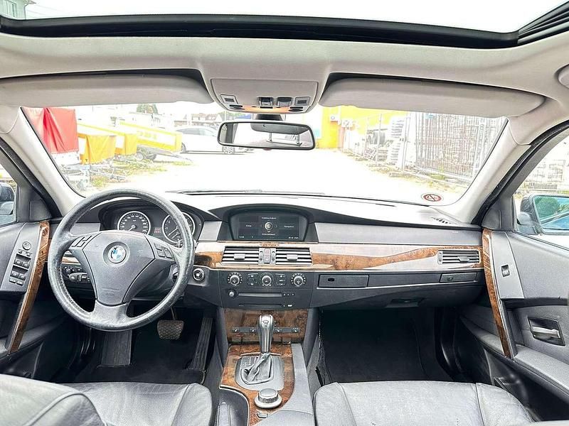 Blau Gebraucht 2006 BMW 530 Limousine | 4.900 € (Superpreis) - Bild 1/4