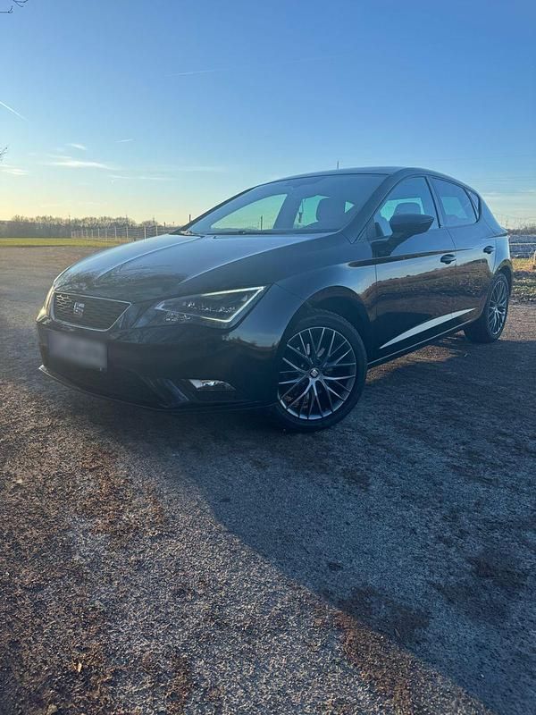 Usata Seat Leon CONNECT 110 CV (80 kW) 2016 Nero Berlina