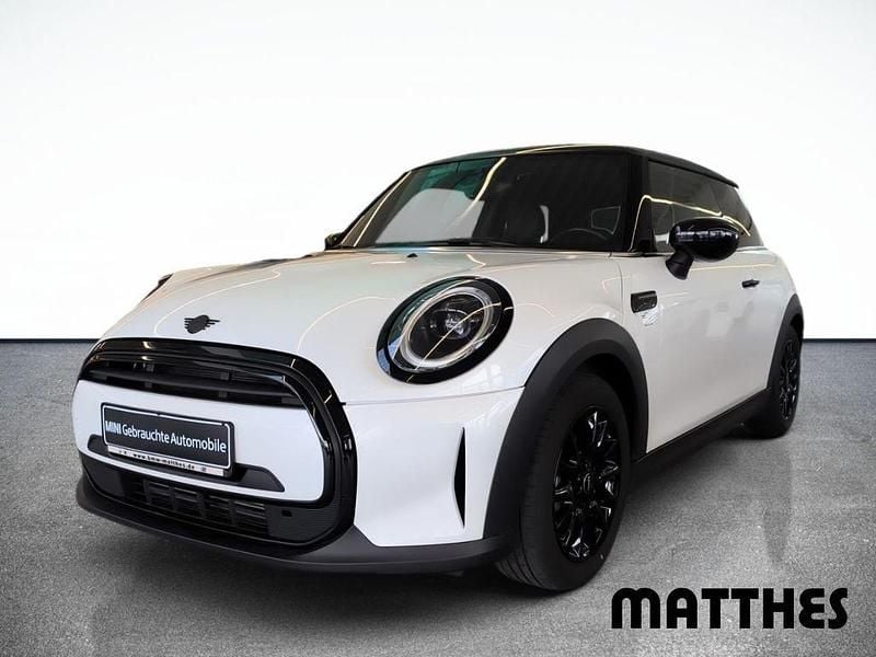 Gebraucht Mini Cooper Classic 136 PS (100 kW) 2023 Weiss Kleinwagen