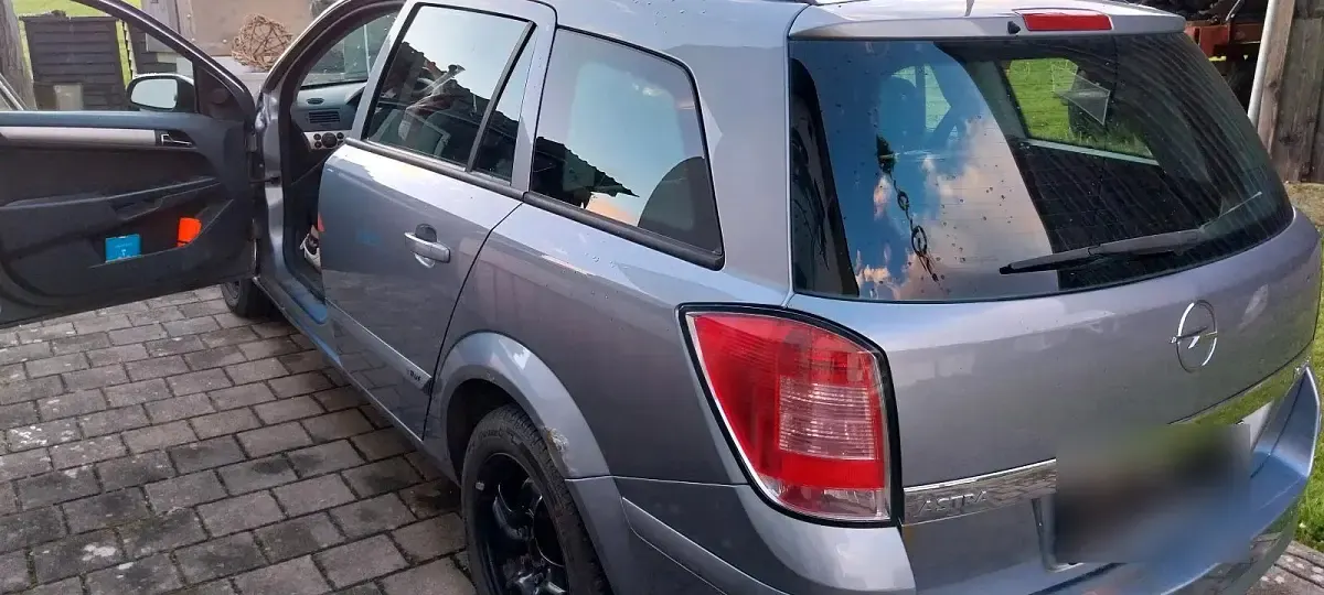Używany Opel Astra 115 KM (84 kW) 2008 Kombi