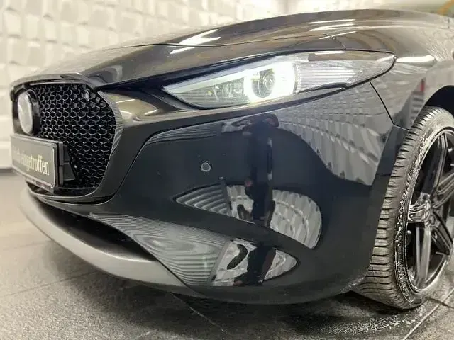 Gebraucht Mazda 3 Exclusive-Line 140 PS (102 kW) 2025 Schwarz Limousine