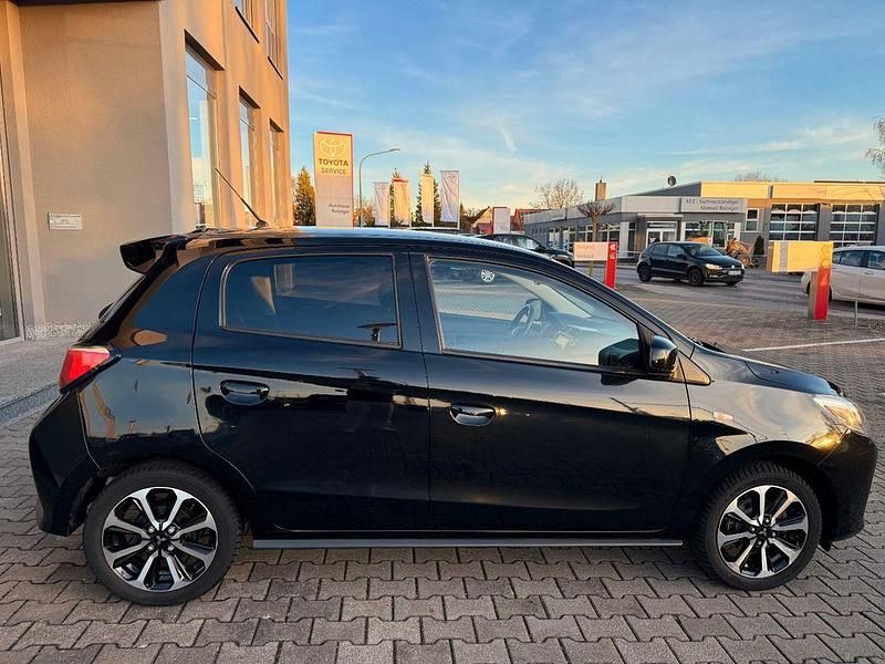 Gebraucht Mitsubishi Space Star Select+ 71 PS (52 kW) 2023 Schwarz Kleinwagen
