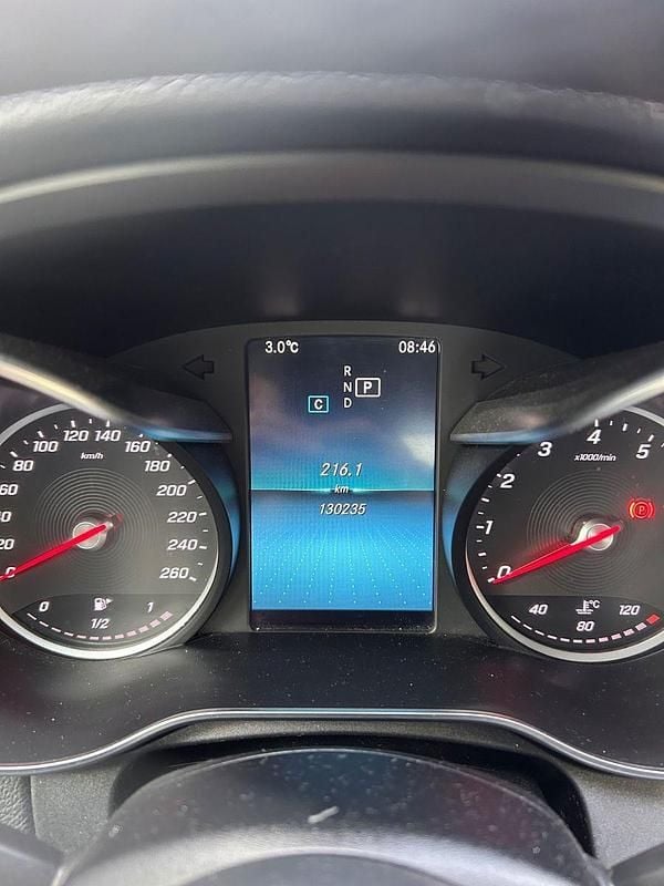 Gebraucht Mercedes C180 156 PS (114 kW) 2019 Blau Coupé