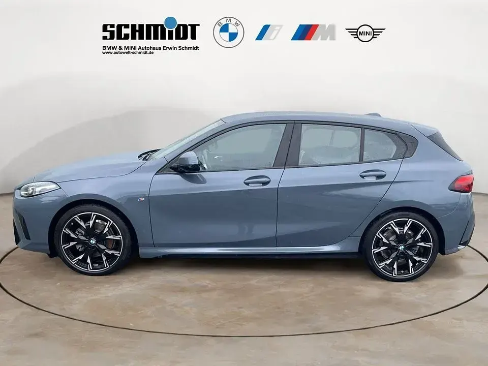 Gebraucht BMW 118 M Sport 150 PS (110 kW) 2025 Grau Kleinwagen