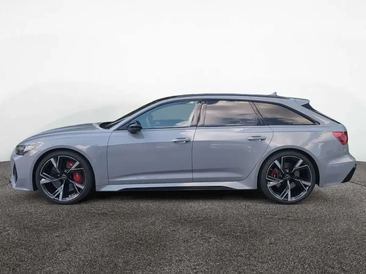 Gebraucht Audi RS6 Performance 630 PS (463 kW) 2025 Nardograu Kombi