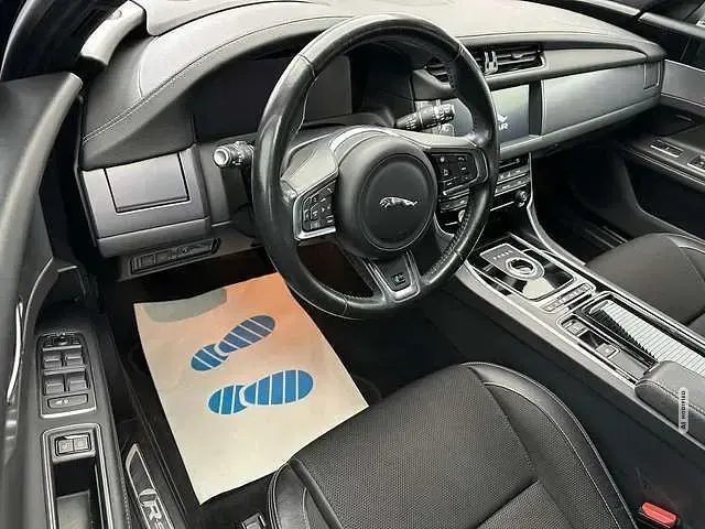 Gebraucht Jaguar XF R-Sport 241 PS (177 kW) 2017 Blau metallic