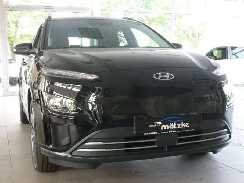 Schwarz Gebraucht 2023 Hyundai Kona Trend SUV | 28.990 € (Teuer) - Bild 1/4