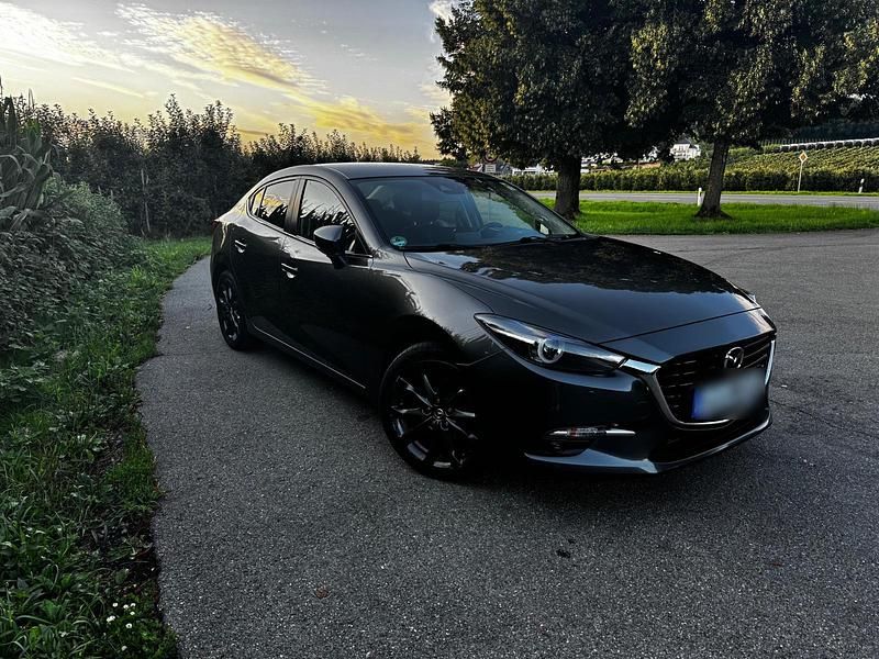 Gebraucht Mazda 3 Inclusive 150 PS (110 kW) 2017 Andere farben Limousine