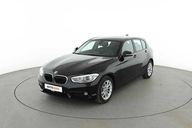 Schwarz Gebraucht 2016 BMW 118 Sport Line Kleinwagen | 16.450 € (Fairer Preis) - Bild 1/3