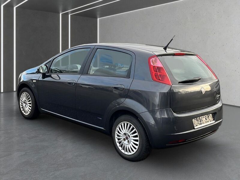 Gebraucht Fiat Grande Punto Dynamic 77 PS (56 kW) 2008 Grau Kleinwagen