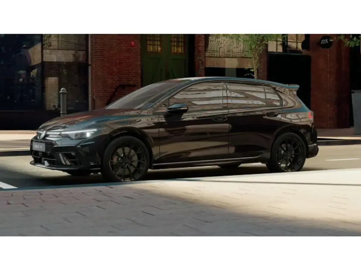 Gebraucht VW Golf VIII R 333 PS (244 kW) 2025 Schwarz Limousine