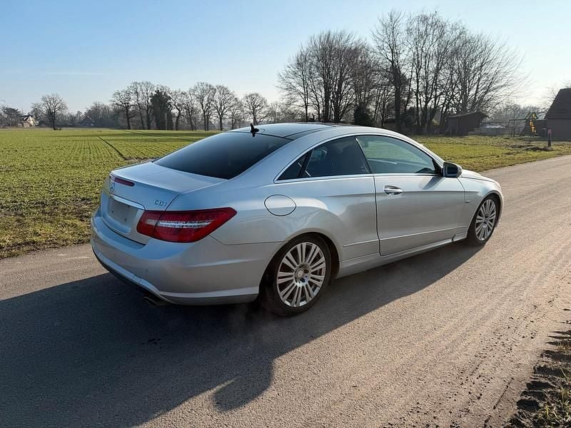 Gebraucht Mercedes E350 231 PS (169 kW) 2009 Coupé