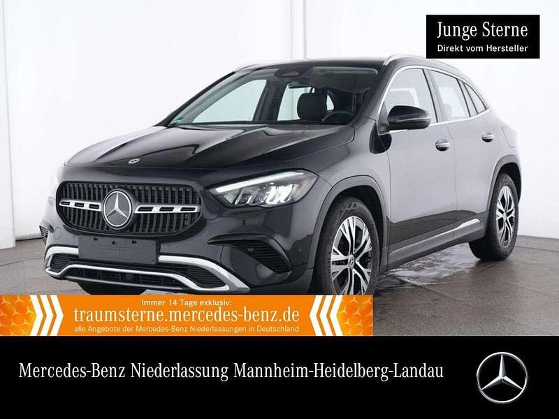 Schwarz Gebraucht 2024 Mercedes GLA200 Advanced Plus SUV | 37.990 € (Guter Preis) - Bild 1/3