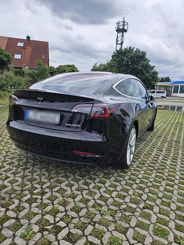 Gebraucht Tesla Model 3 353 kW (480 PS) 2019 Schwarz Limousine