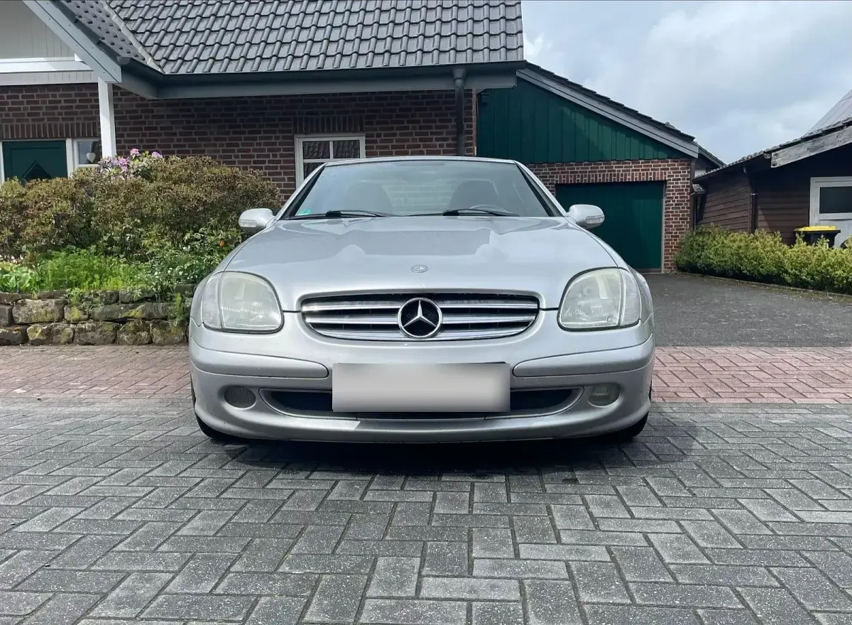 Gebraucht Mercedes SLK200 163 PS (119 kW) 2001 Silber Cabrio