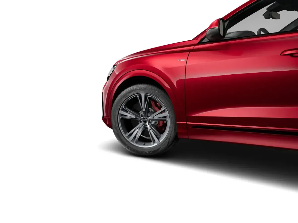 Nowe Audi Q8 Ambiente 394 KM (289 kW) 2026 Czerwony SUV