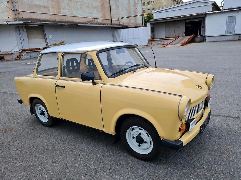 Gelb Gebraucht 1967 Trabant 601 Limousine | 5.200 € - Bild 1/4