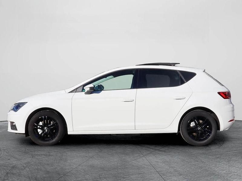 Gebraucht Seat Leon Style Plus 131 PS (96 kW) 2019 Weiß Limousine