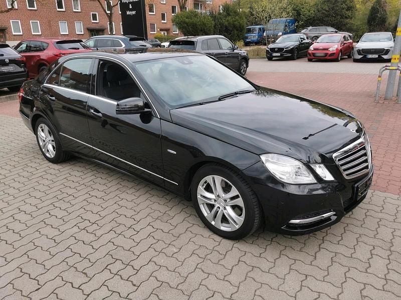 Usata Mercedes E250 204 CV (150 kW) 2010 Nero Berlina