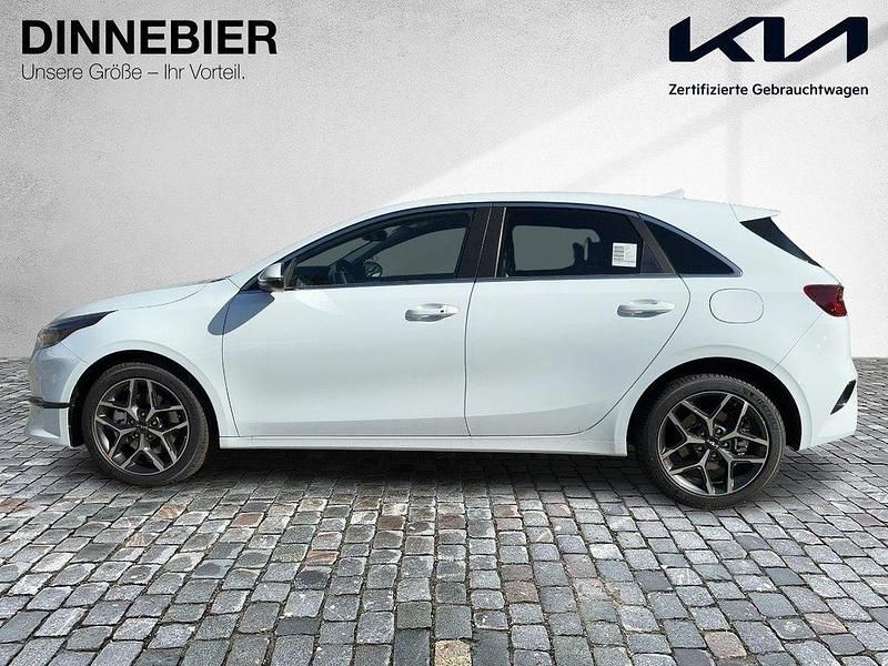 Neu Kia Ceed 140 PS (102 kW) 2025 Weiß Kleinwagen