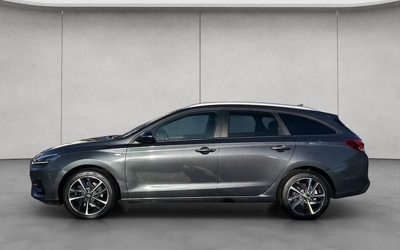 Gebraucht Hyundai i30 Trend 159 PS (116 kW) 2024 Rot Kombi