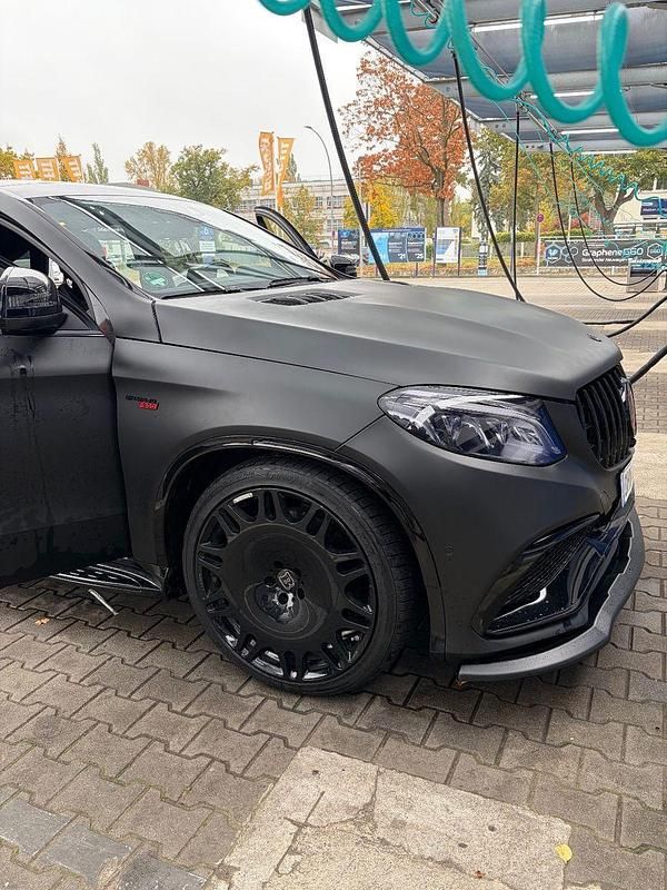 Schwarz Gebraucht 2017 Mercedes GLE63 AMG AMG Coupé | 48.000 € (Guter Preis) - Bild 1/4