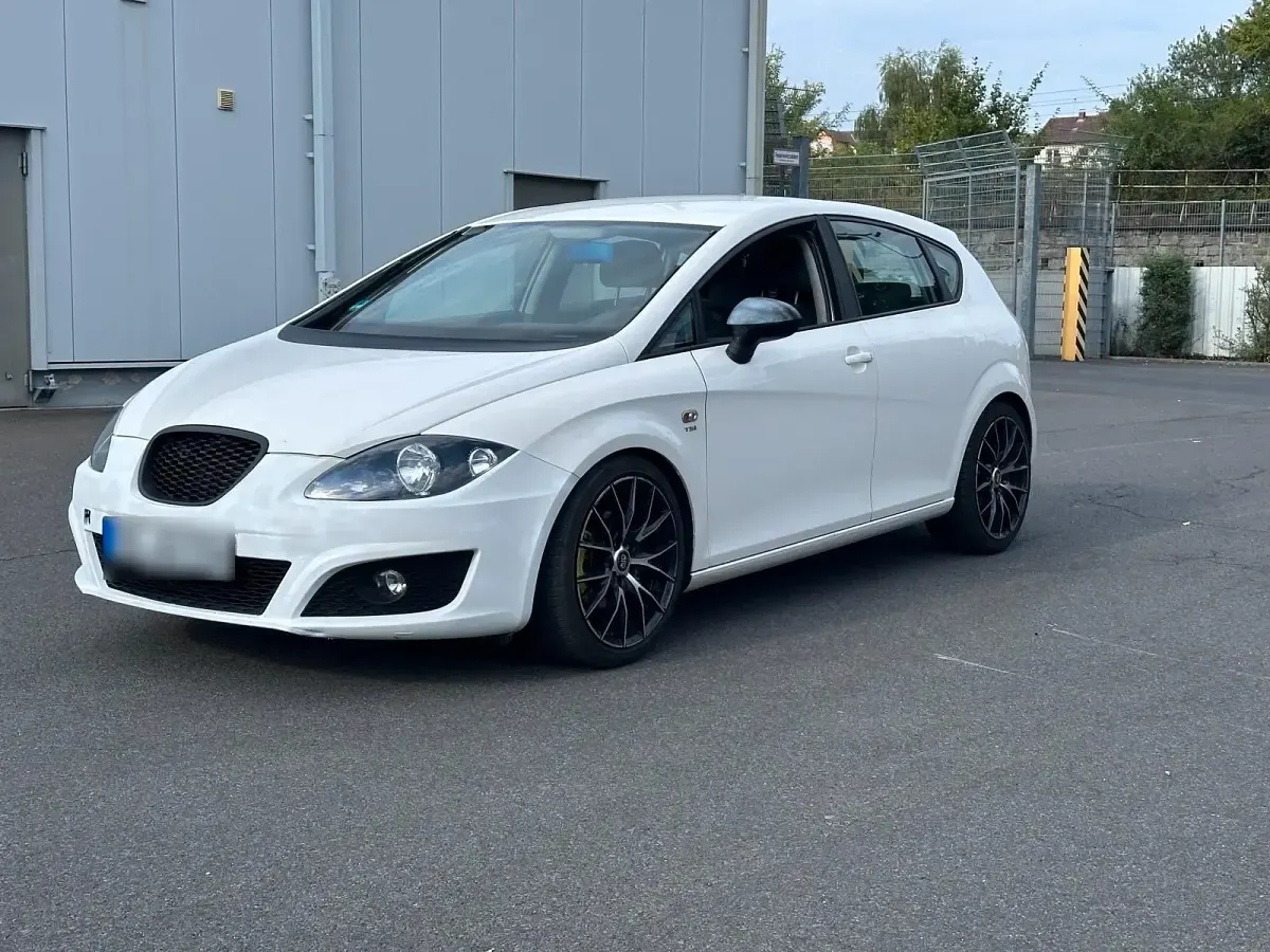 Gebraucht Seat Leon 200 PS (147 kW) 2011 Weiß Kleinwagen