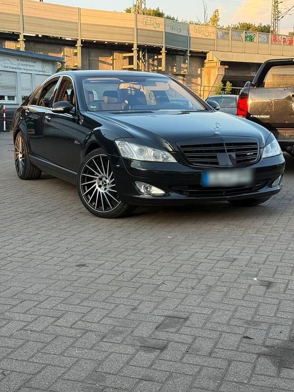 Schwarz Gebraucht 2008 Mercedes S500 Limousine | 8.000 € (Guter Preis) - Bild 1/4
