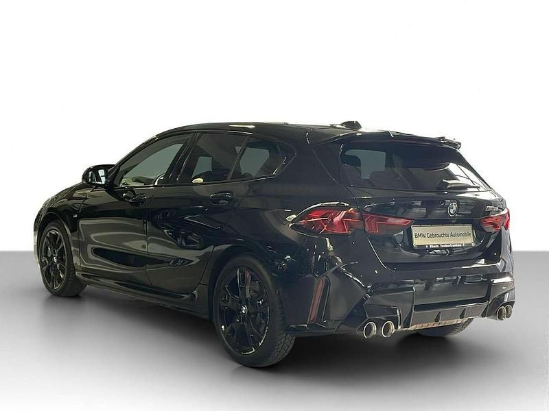 Gebraucht BMW 135 317 PS (233 kW) 2024 Black sapphire metallic Kleinwagen