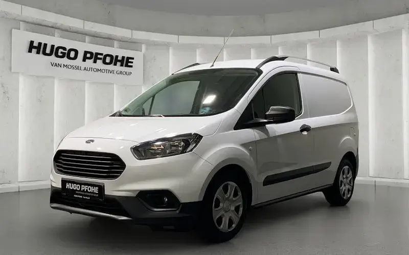 Gebraucht Ford Transit Trend 101 PS (74 kW) 2023 Weiß Van