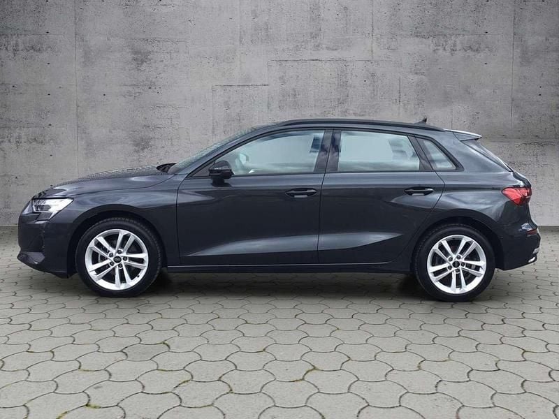 Gebraucht Audi A3 Ambiente 150 PS (110 kW) 2025 Manhattangrau metallic Limousine