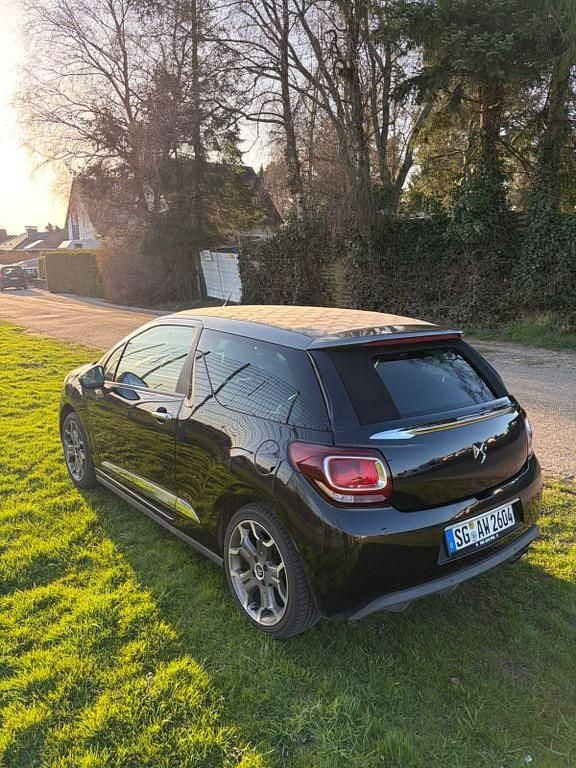 Gebraucht Citroën DS3 Cabriolet Sport Chic 156 PS (114 kW) 2013 Schwarz Cabrio