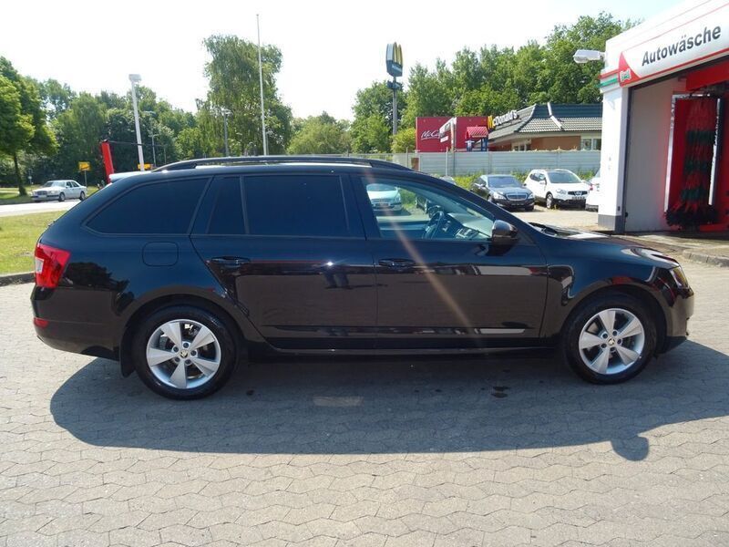 Gebraucht Skoda Octavia Elegance 150 PS (110 kW) 2014 Schwarz Kombi