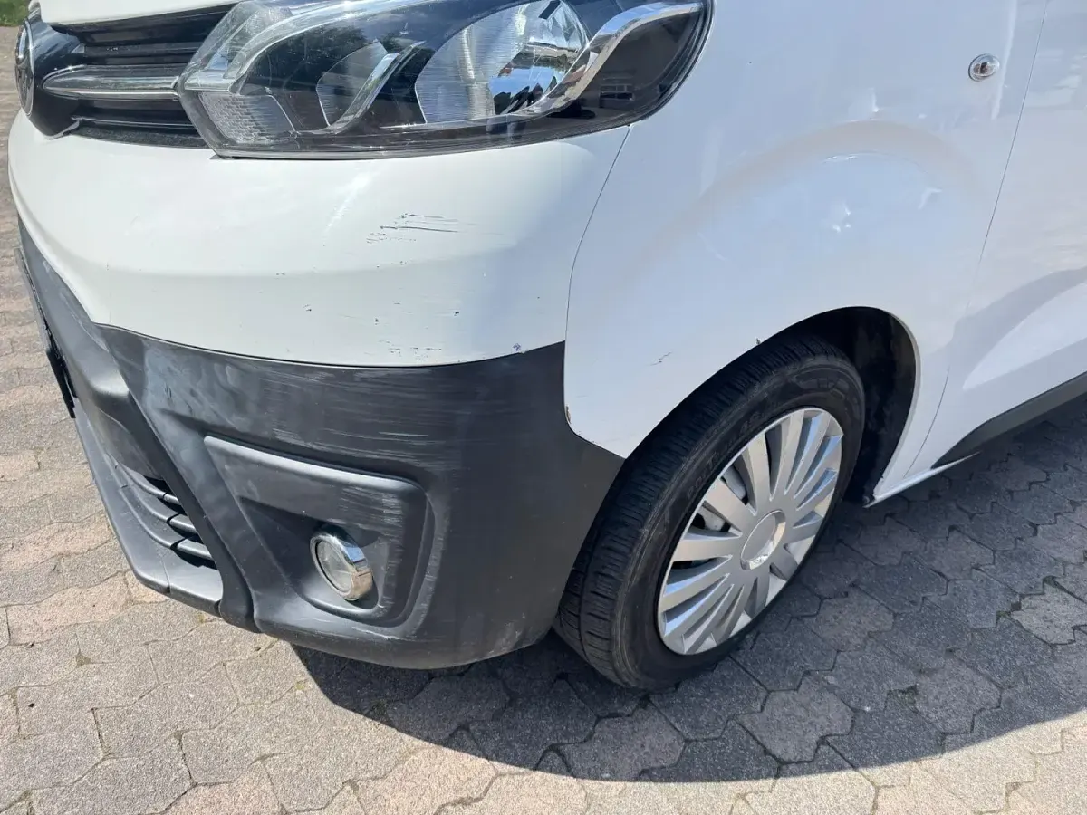 Gebraucht Toyota Proace Comfort 150 PS (110 kW) 2017 Weiß Van / Kleinbus