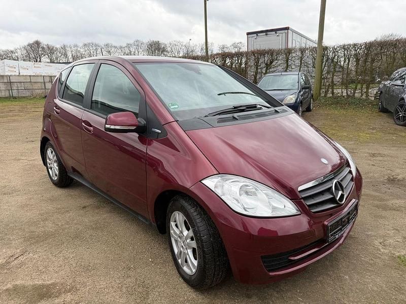 Gebraucht Mercedes A160 95 PS (69 kW) 2009 Rot Limousine